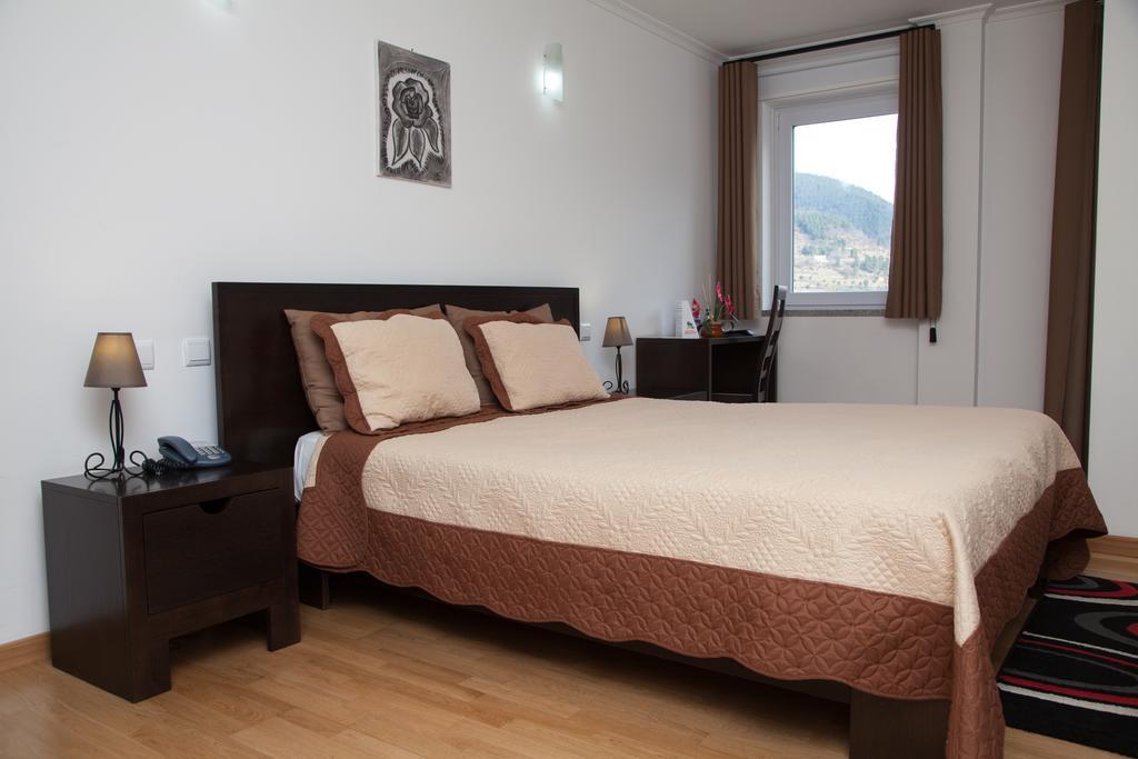 מנטגאס Vale Do Zezere Hotel מראה חיצוני תמונה